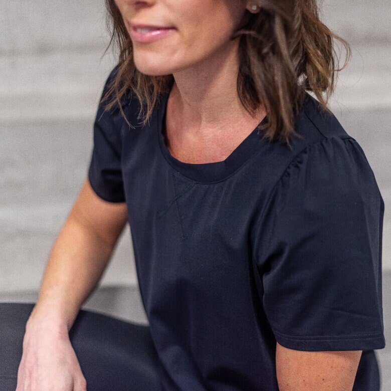 Ellen top - black