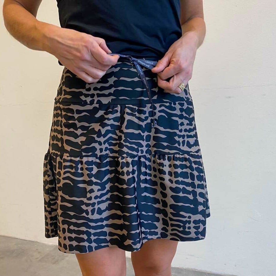Christina skort - batic mud